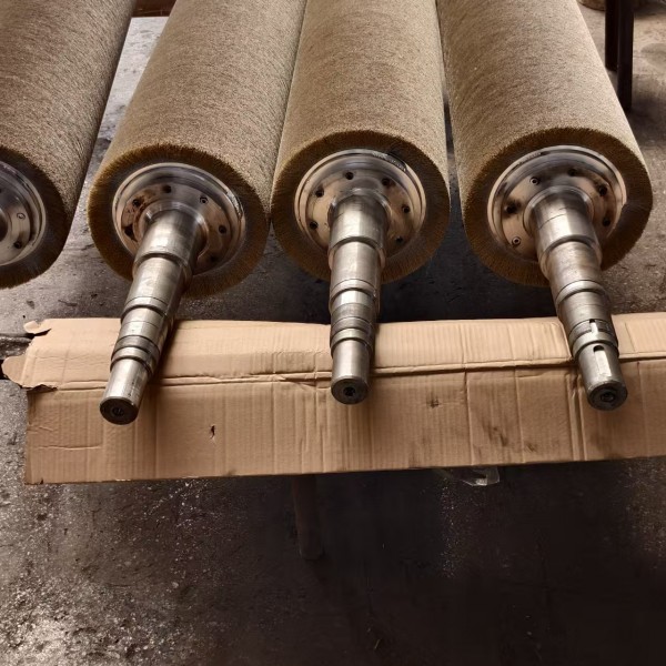 淬火/回火炉入口刷辊