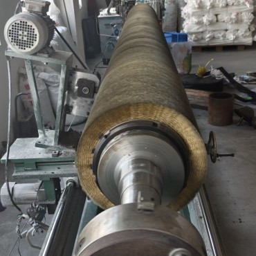 淬火/回火炉入口刷辊